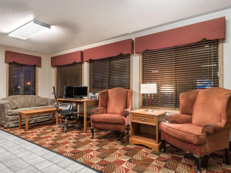 デイズ イン バイ ウィンダム マンシー ボール ステート ユニバーシティ (Days Inn by Wyndham Muncie -Ball State University)の写真