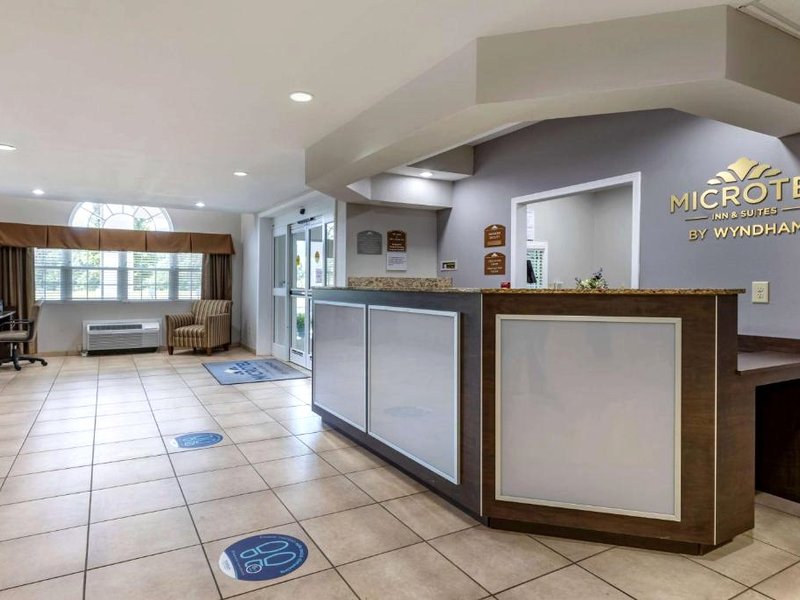 マイクロテル イン&スイーツ バイ ウインダム シルバ ディルズボロ エリア (Microtel Inn & Suites by Wyndham Sylva Dillsboro Area)の写真