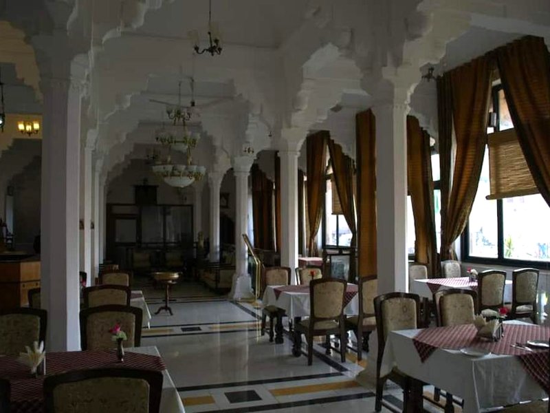MPT Sheesh Mahal, Orchhaの写真