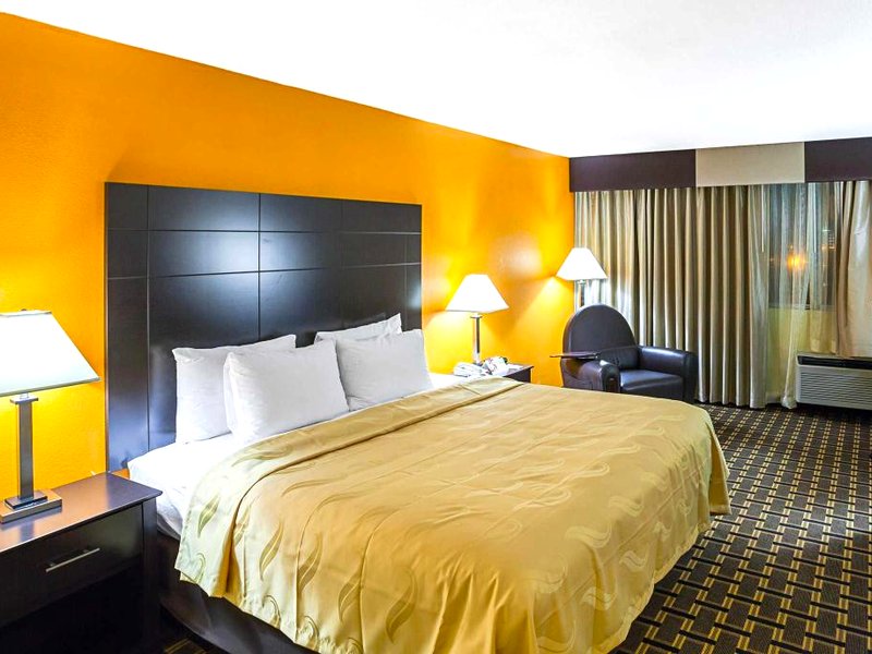 クオリティ イン & スイーツ (Quality Inn & Suites)の写真