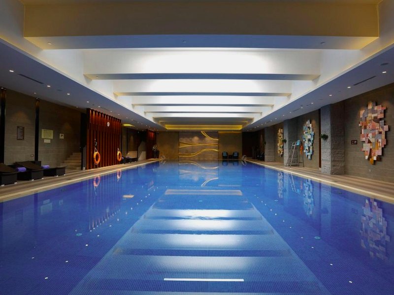 HUALUXE Yangjiang City Center By IHGの写真