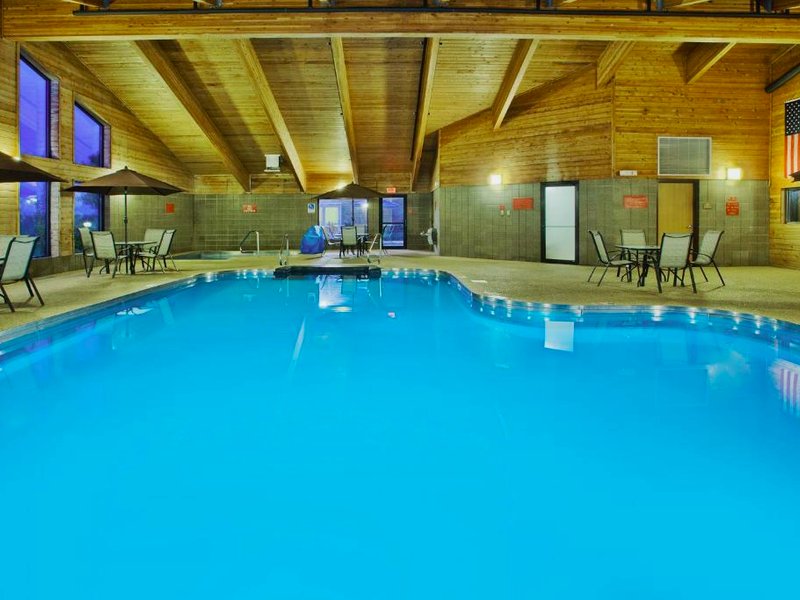 AmericInn by Wyndham Aberdeen - Event Centerの写真