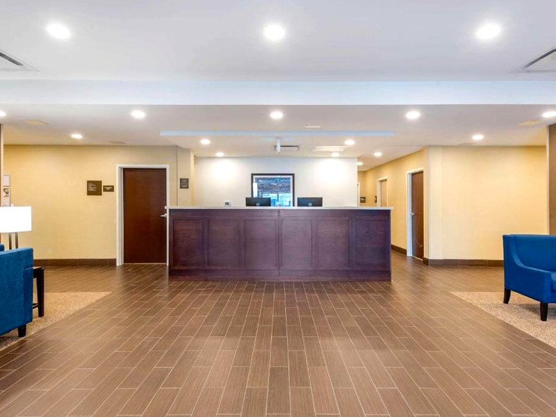 コンフォート イン&スイーツ (Comfort Inn & Suites)の写真