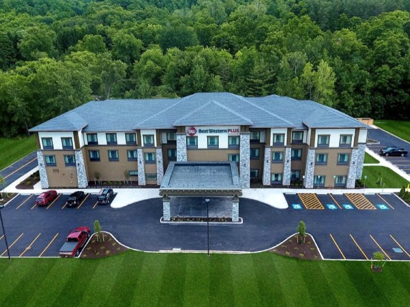 ベスト ウェスタン プラス ザ ハモンズポート ホテル (Best Western Plus The Hammondsport Hotel)の写真