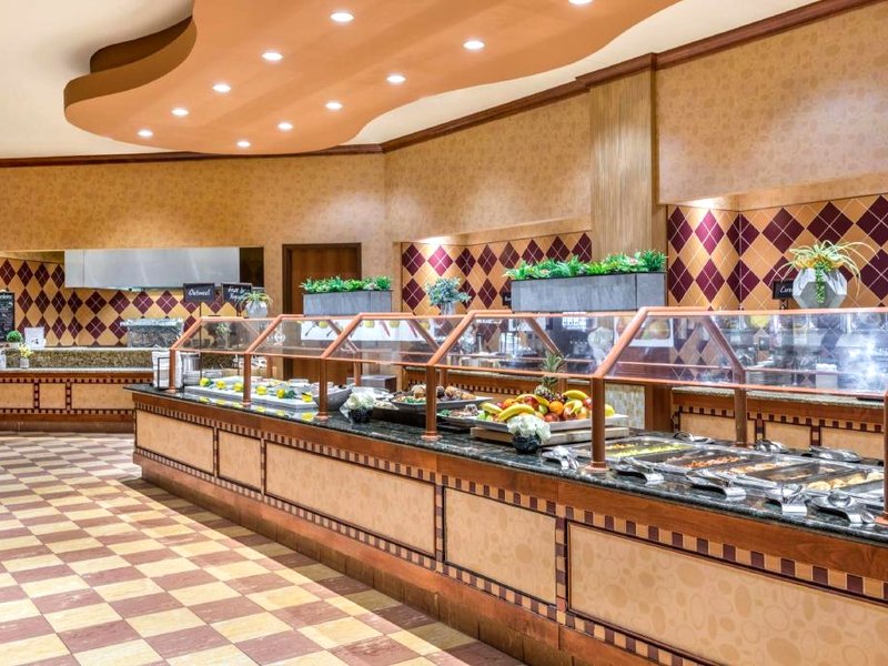 Embassy Suites by Hilton St. Louis St. Charlesの写真