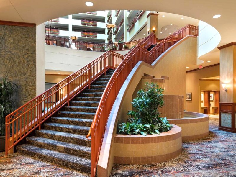 Embassy Suites by Hilton St. Louis St. Charlesの写真