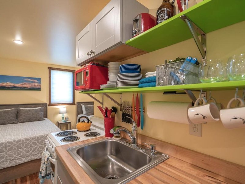 Emigrant Cabinsの写真