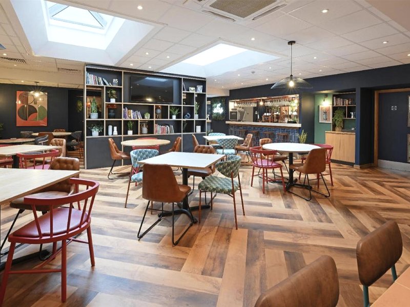 トラベロッジ ギルドフォード (Travelodge Guildford)の写真