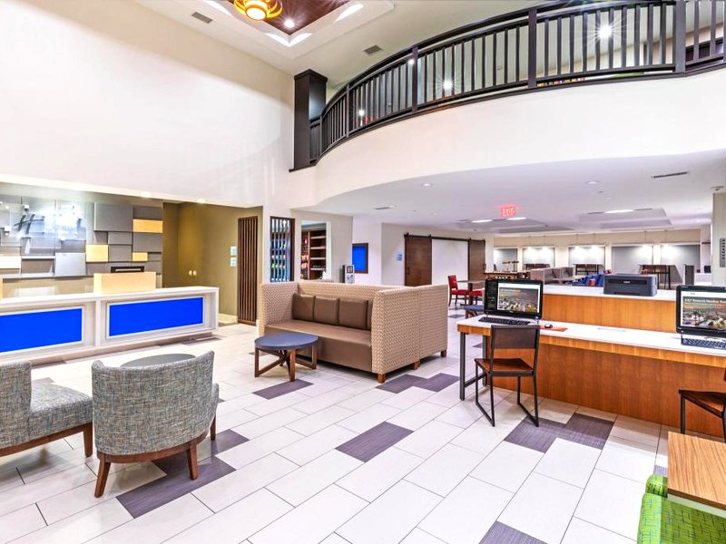 Holiday Inn Express Lakeway By IHGの写真