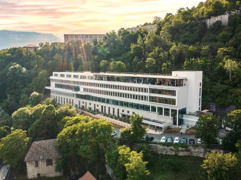 The Babel Community Hôtel - Grenoble Bastille (The Babel Community Hotel - Grenoble Bastille)の写真