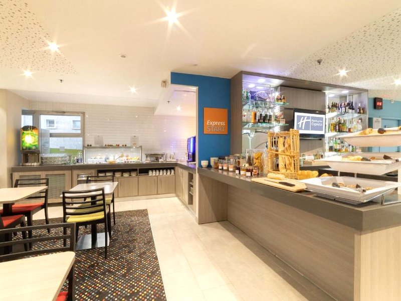 ホリデイ イン エクスプレス アミアン バイ IHG (Holiday Inn Express Amiens By IHG)の写真