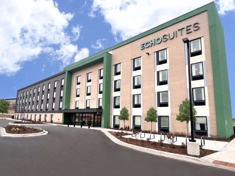 ECHO Suites Extended Stay by Wyndham Madisonの写真