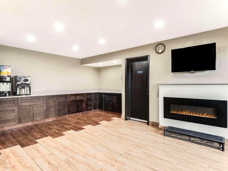 エコノ ロッジ マディソン イースト (Econo Lodge Madison East)の写真