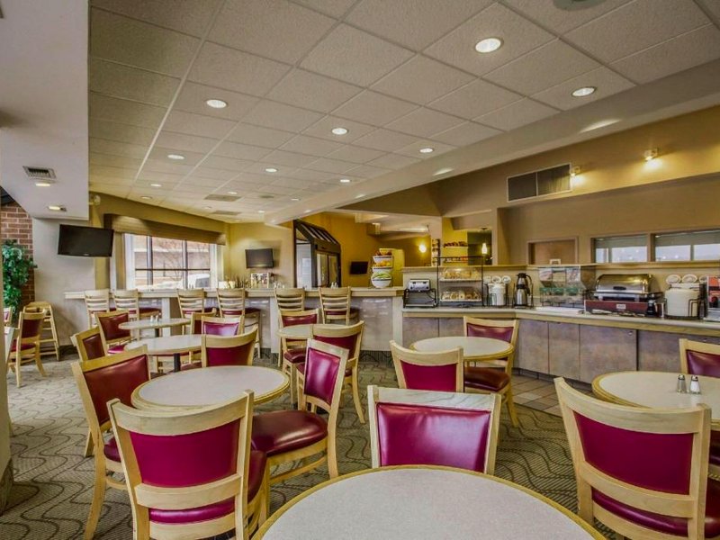 コンフォート・イン＆スイーツ・マディソン - エアポート (Comfort Inn & Suites Madison - Airport)の写真