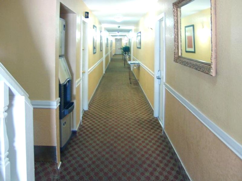 Holland Inn and Suitesの写真