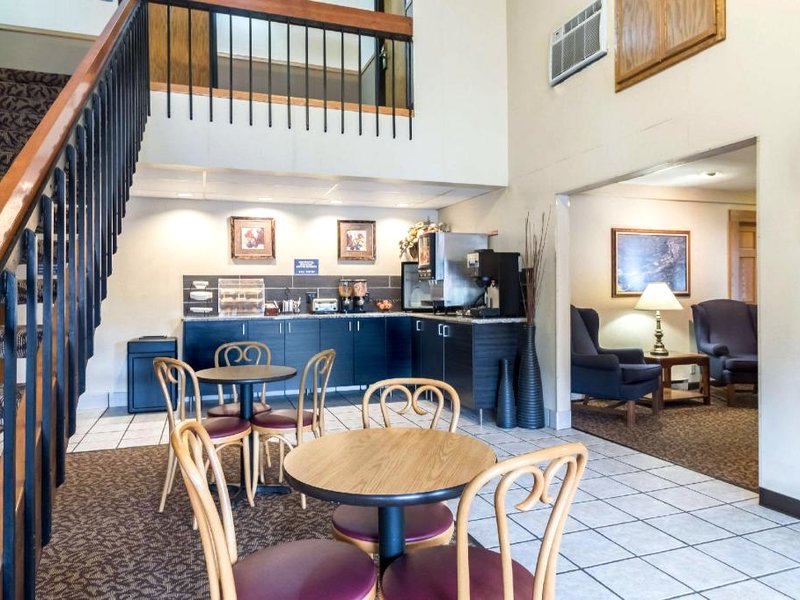 ロードウェイ イン (Rodeway Inn)の写真