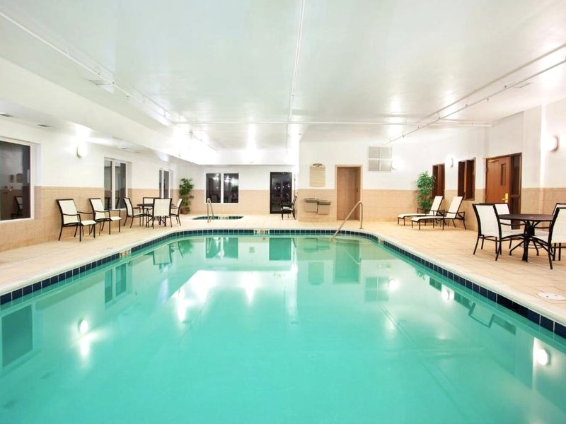Holiday Inn Express Hotel & Suites Mattoon By IHGの写真