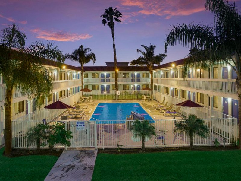 Motel 6 Carlsbad, CA Beachの写真