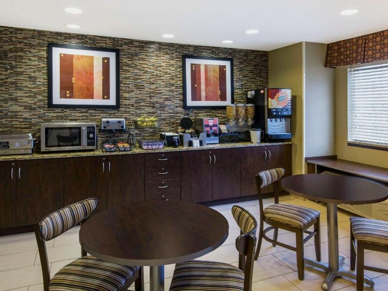 マイクロテル イン&スイーツ バイ ウインダム ノース カントン (Microtel Inn & Suites by Wyndham North Canton)の写真