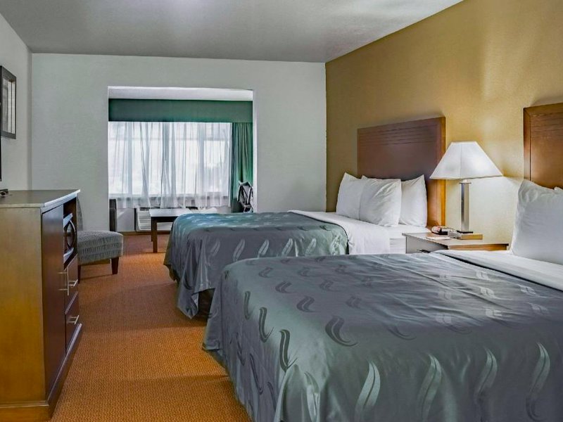 クオリティ イン & スイーツ バンクーバー ノース (Quality Inn & Suites Vancouver north)の写真
