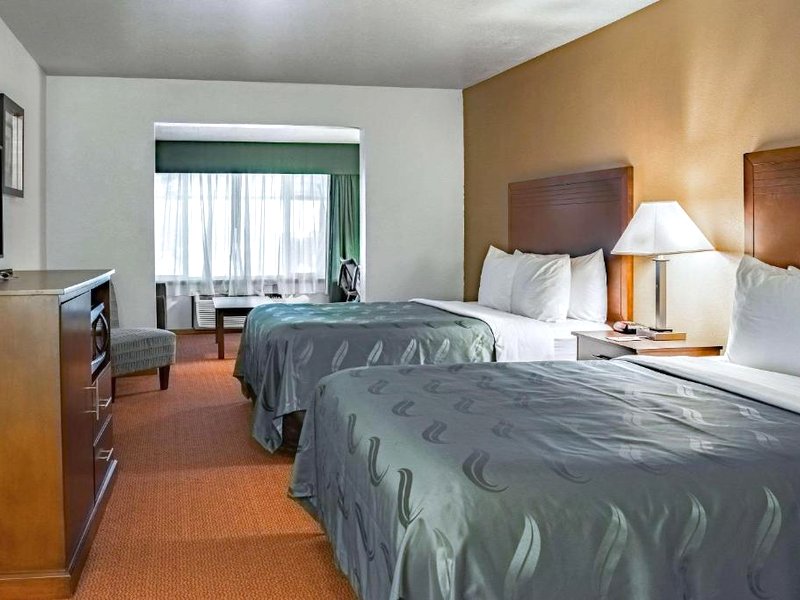 Quality Inn & Suites Vancouver Northの写真