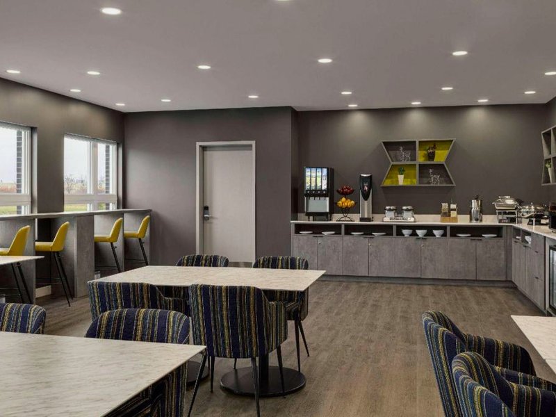 Microtel Inn & Suites by Wyndham Boisbriandの写真