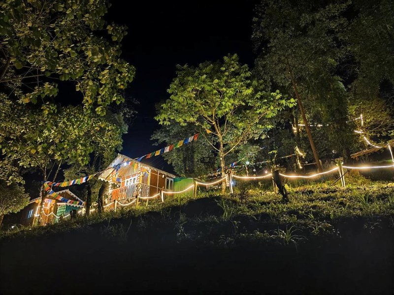 The Jhandi Forest Camping & huts の写真