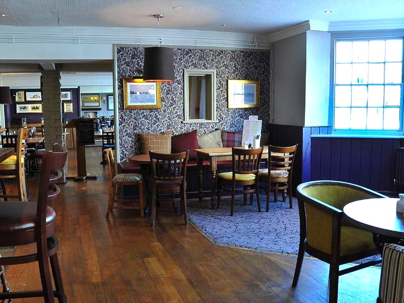 Red Lion Hotel by Greene King Innsの写真