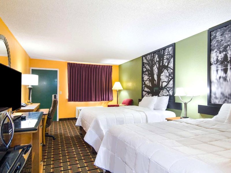 アメリカズ ベスト バリュー イン ダリアン (Americas Best Value Inn Darien)の写真