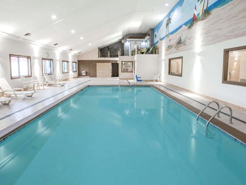 デイズ イン バイ ウィンダム ヒルズデール (Days Inn by Wyndham Hillsdale)の写真