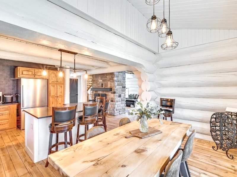 4 Mi to Dtwn Spacious Family Cabin in Jonesville!の写真