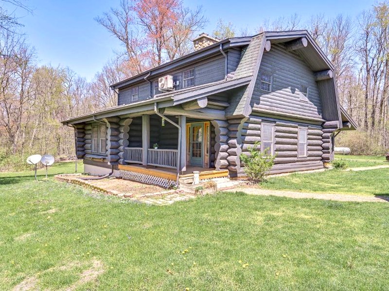 4 Mi to Dtwn Spacious Family Cabin in Jonesville!の写真