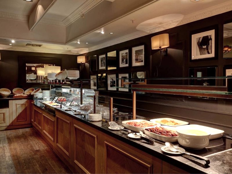 ダブルツリー バイ ヒルトン ダンブレーン ハイドロ (DoubleTree by Hilton Dunblane Hydro)の写真