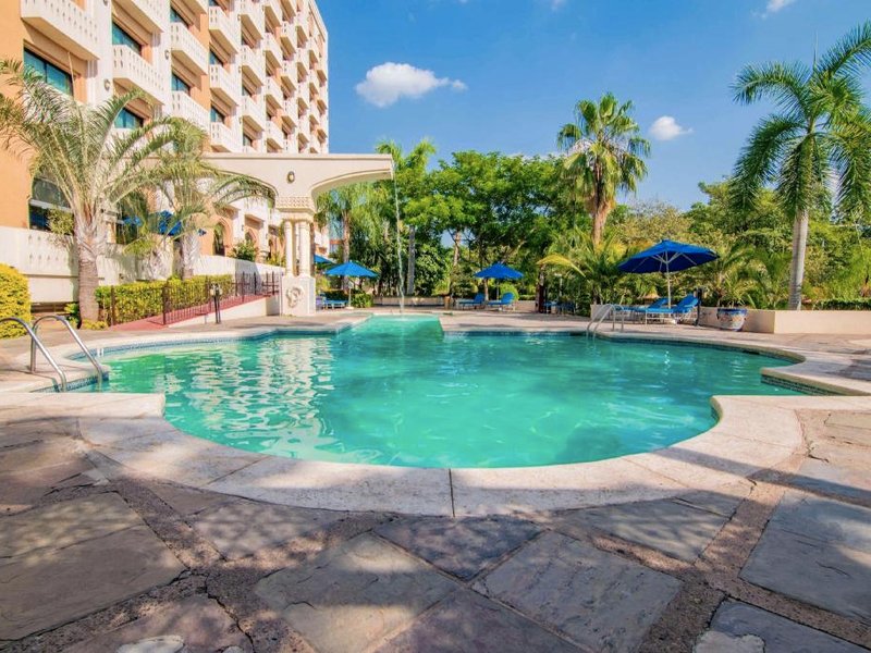 ホテル ルセルナ クリアカン (Hotel Lucerna Culiacan)の写真