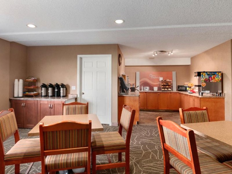 デイズ イン & スイーツ バイ ウィンダム コクラン (Days Inn & Suites by Wyndham Cochrane)の写真