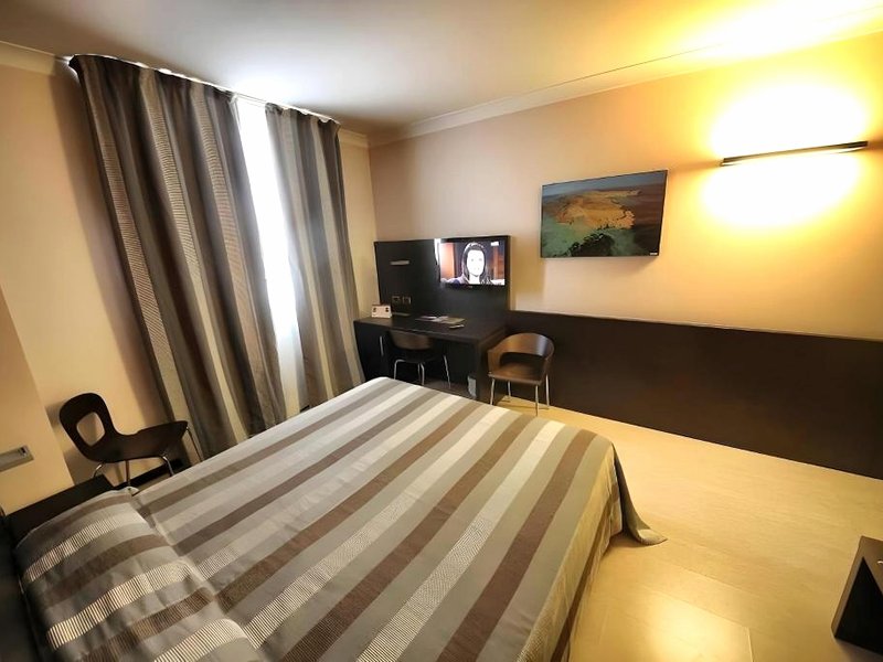 ヴェルチェッリ パレス ホテル (Vercelli Palace Hotel)の写真