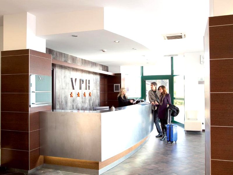 ヴェルチェッリ パレス ホテル (Vercelli Palace Hotel)の写真