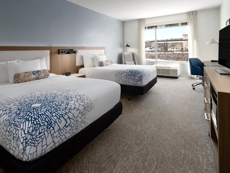 La Quinta Inn & Suites by Wyndham Locust Groveの写真