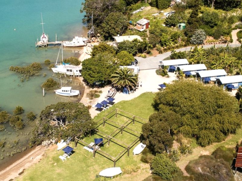 Boatsheds on the Bay, Waiheke Islandの写真