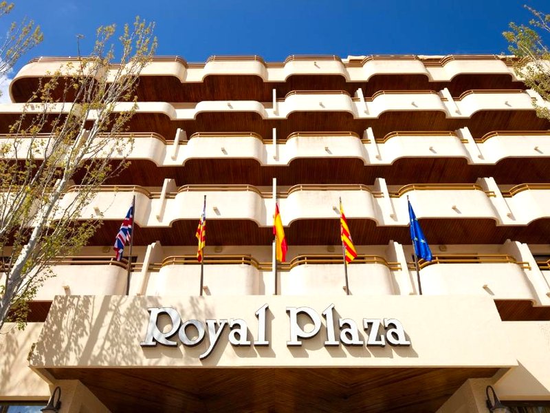 ロイヤル プラザ ホテル (Royal Plaza Hotel)の写真
