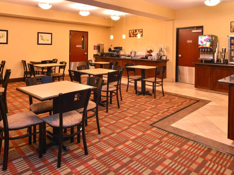 ベストウェスタン ウィルソンビル イン&スイーツ (Best Western Wilsonville Inn & Suites)の写真