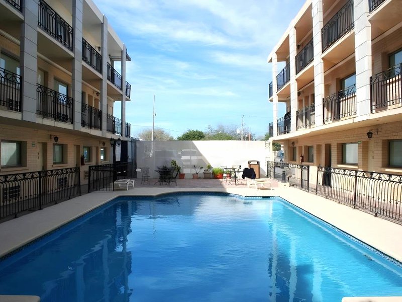 Hotel El Camino Inn & Suitesの写真