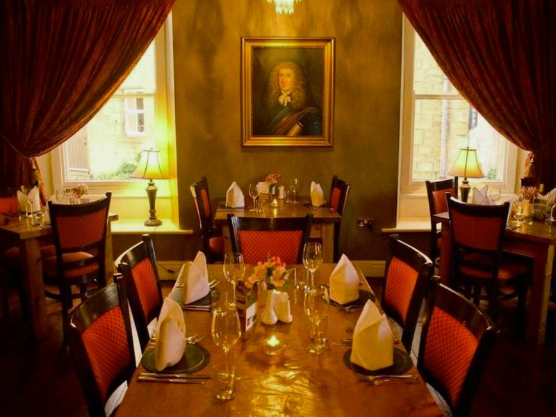 チャールズ コットン ホテル (Charles Cotton Hotel)の写真