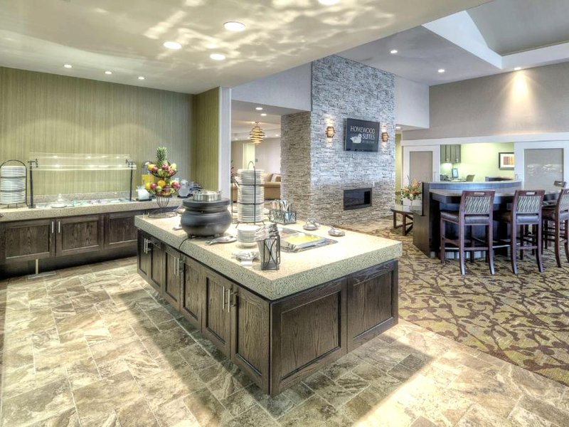 ホームウッドス イーツ バイ ヒルトン ビクトリア (Homewood Suites by Hilton Victoria)の写真