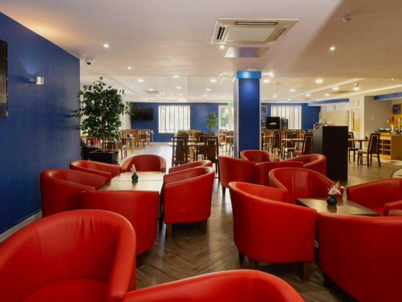 ホリデイ イン エクスプレス プール バイ IHG (Holiday Inn Express Poole By IHG)の写真
