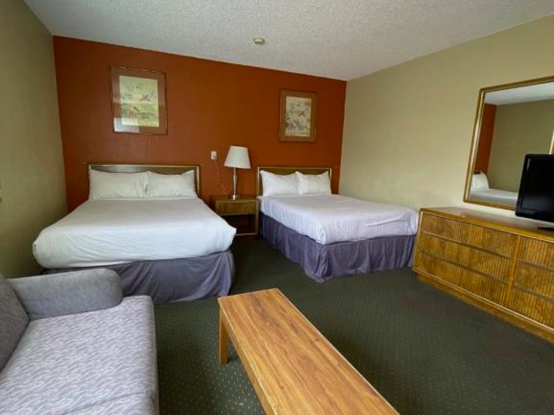 ハワード ジョンソン バイ ウィンダム リッジクレスト (Howard Johnson by Wyndham Ridgecrest, CA)の写真