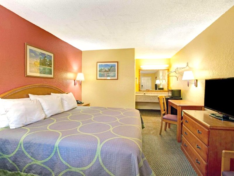 スーパー 8 バイ ウインダム ラ マルク TX テキサス シティ エリア (Super 8 By Wyndham La Marque Tx/Texas City Area)の写真