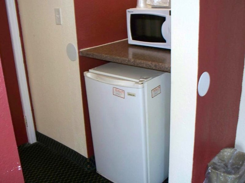 バジェット イン&スイーツ (BUDGET INN & SUITES)の写真