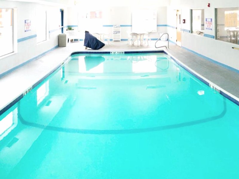 スーパー 8 バイ ウインダム スリー リバーズ (Super 8 By Wyndham Three Rivers)の写真