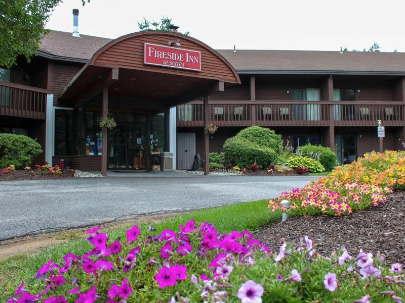 ファイアーサイド イン&スイーツ ギルフォード (Fireside Inn & Suites Gilford)の写真